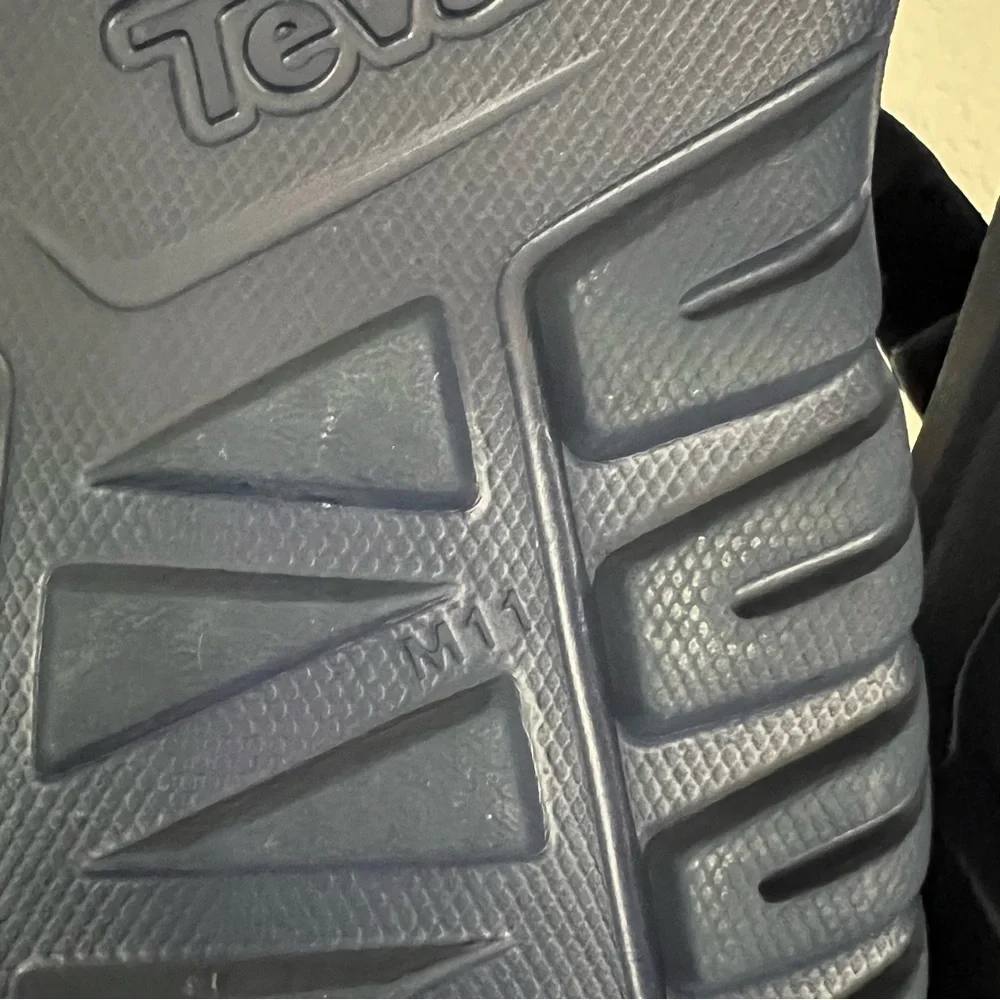 Teva Hurricane Unisex Sandal Blue Waterproof Size 11